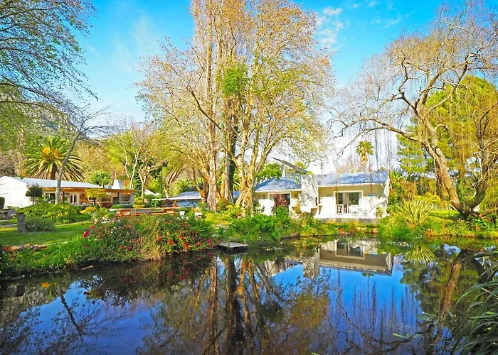 Waterland Lodge