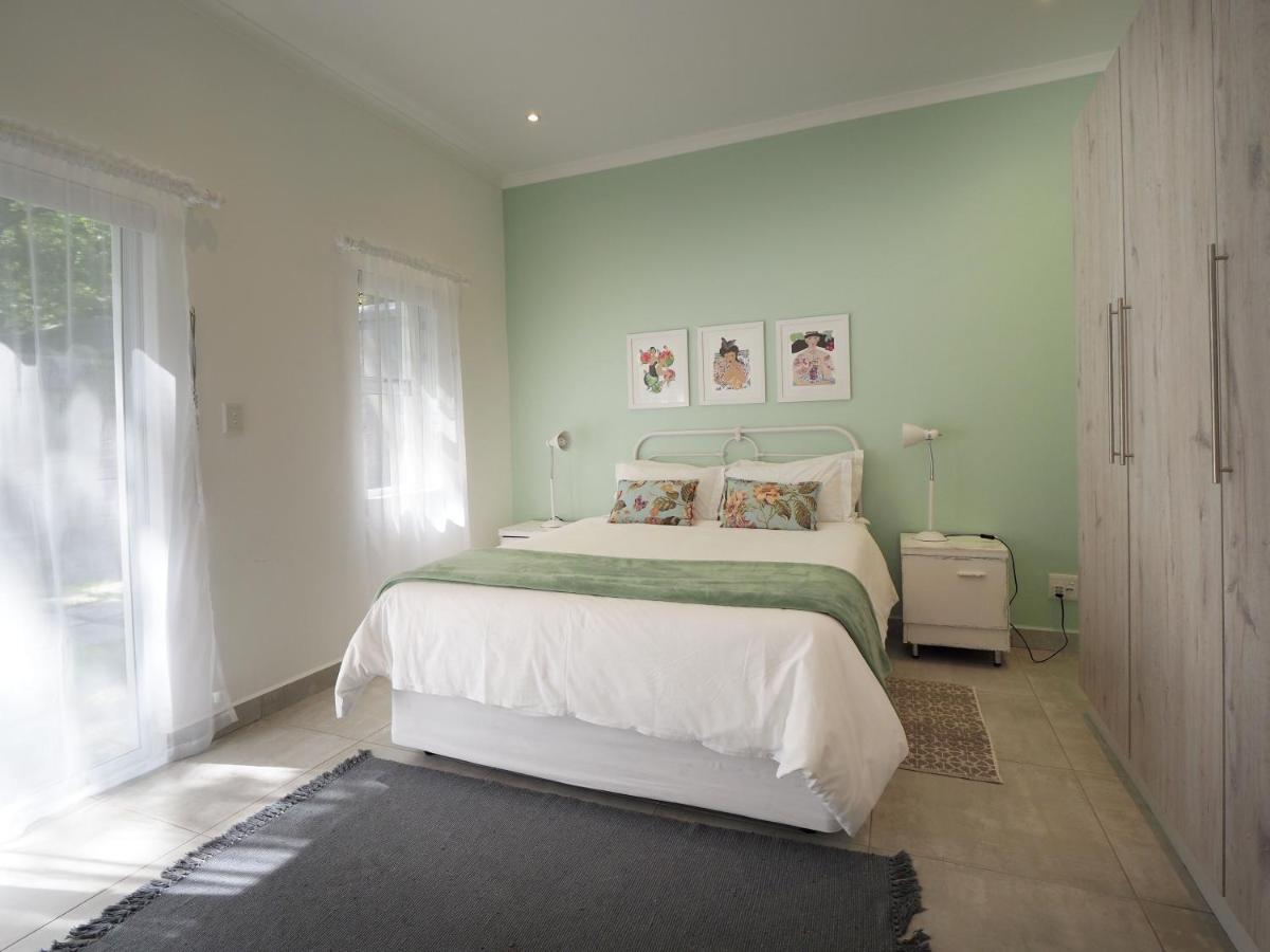 Waterland * Hout Bay