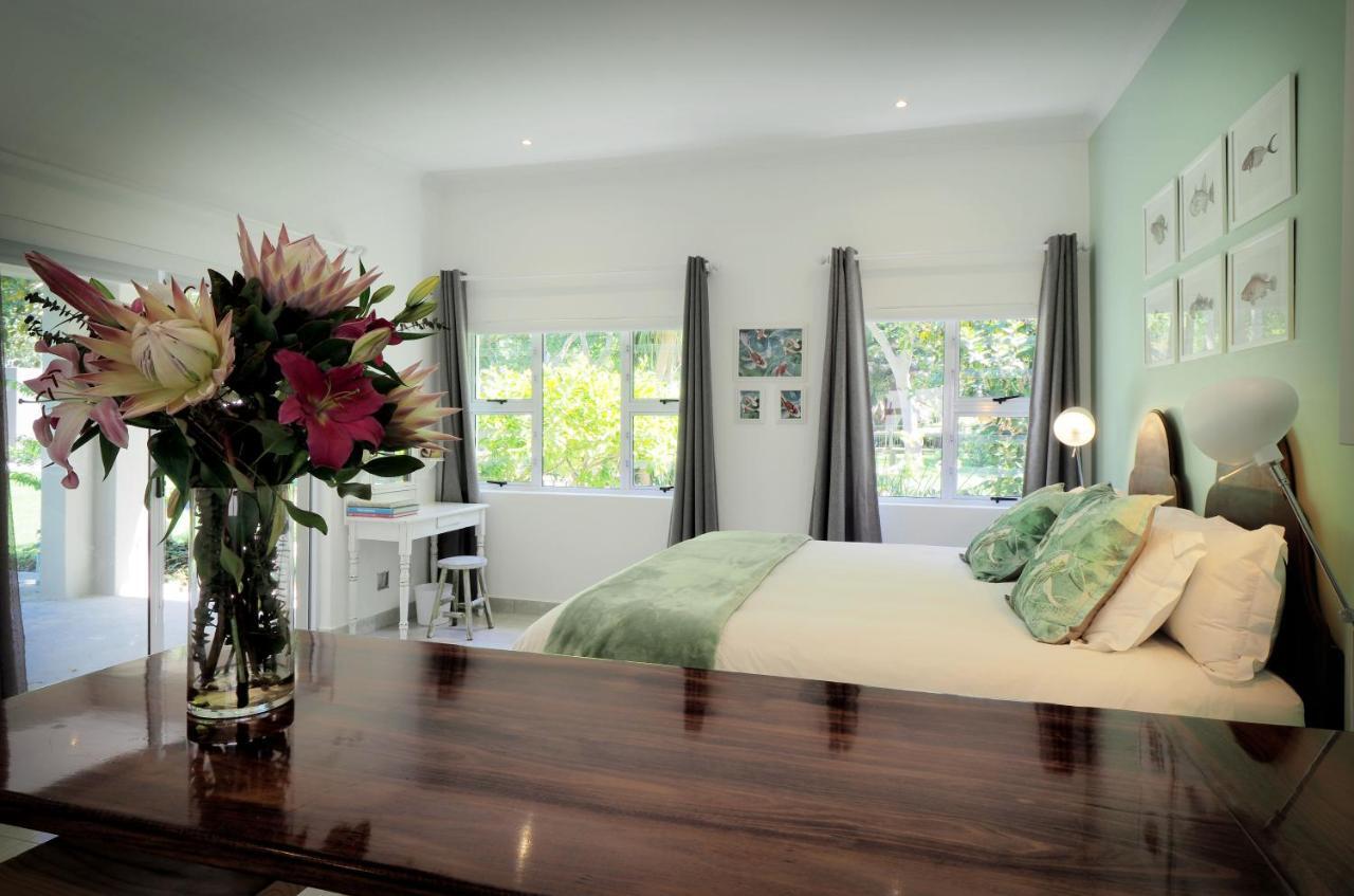 Waterland Lodge *